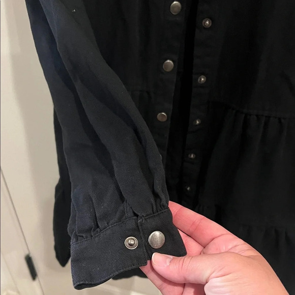 HYFVE Small Classic Black Jean tiered button down Jean jacket 100% cotton - Picture 5 of 7